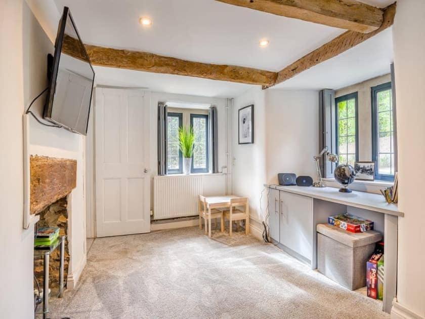 2 Bedroom Cosy Cottage With Hot Tub In Hambrook Close To Bristol City Centre Exteriör bild